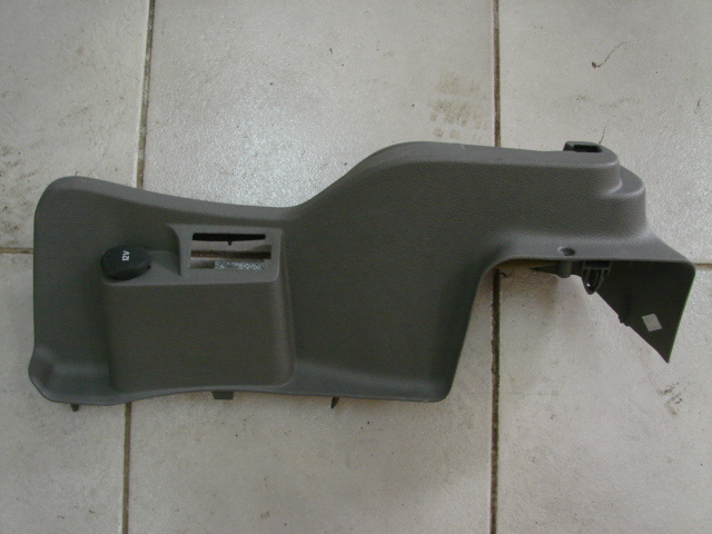 Suport polita portbagaj stanga Renault Laguna 2 [2001 - 2005] Liftback 1.9 DCi MT (120 hp) II (BG0/1_)