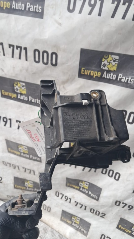 Suport pompa ABS Opel ASTRA H 1.4 benzina 66KW /90 CP cod motor Z14XEP , an 2007 cod 13214940