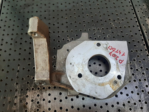 Suport pompa inalta 1.4 tdci 1.6 tdci 1.6 hdi citroen c5 c4 c2 ford fiesta 6 peugeot 206 9654757180