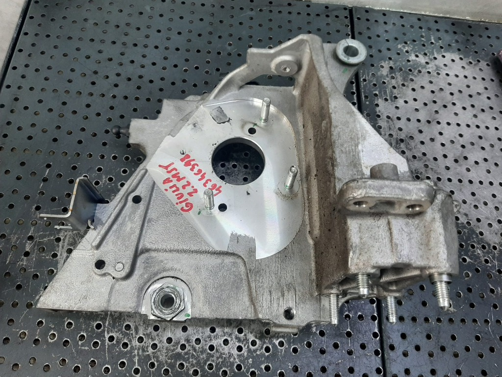 Suport pompa inalta 2.2 d multijet 46346398 alfa romeo giulia stelvio 55284373