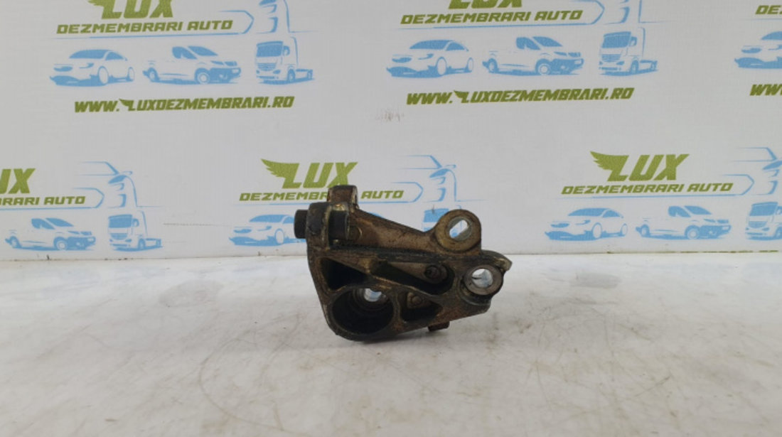 Suport pompa inalta presiune 1.9 dci f9q 8200193773 Renault Scenic 2 [2003 - 2006]