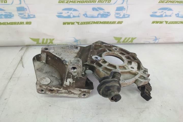 Suport pompa inalta presiune 8200240204 1.9 dci F9Q Renault Scenic 2 [2003 - 2006]