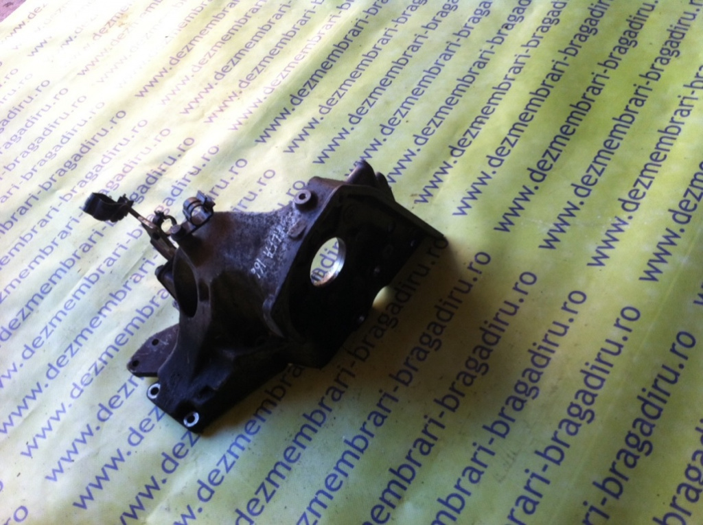 Suport pompa inalta presiune Alfa Romeo 166 936 [1998 - 2007] Sedan 2.4 JTD MT (136 hp) 20V
