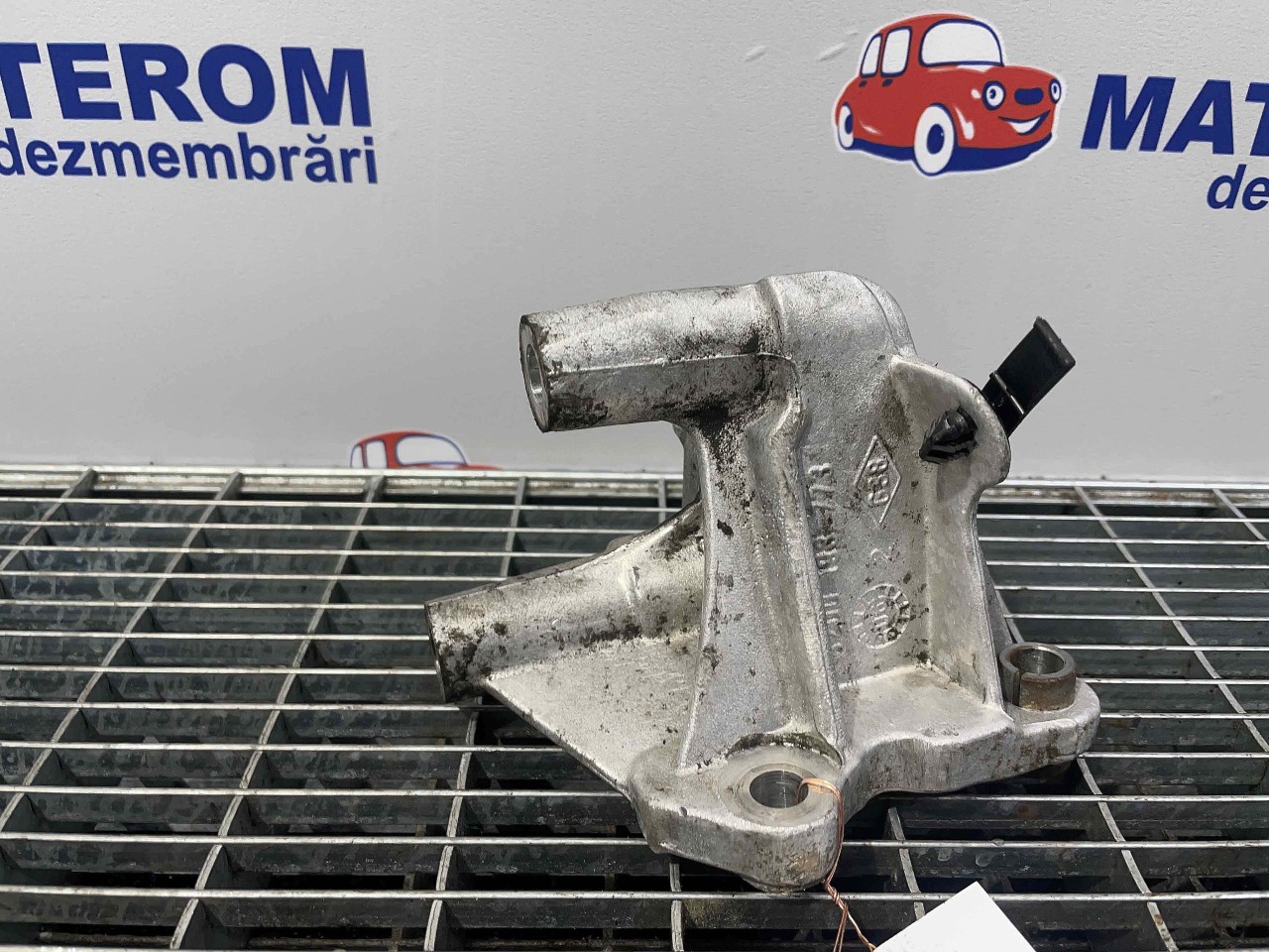 SUPORT POMPA INALTA PRESIUNE RENAULT MEGANE MEGANE 1.9 DCI - (2005 2008)