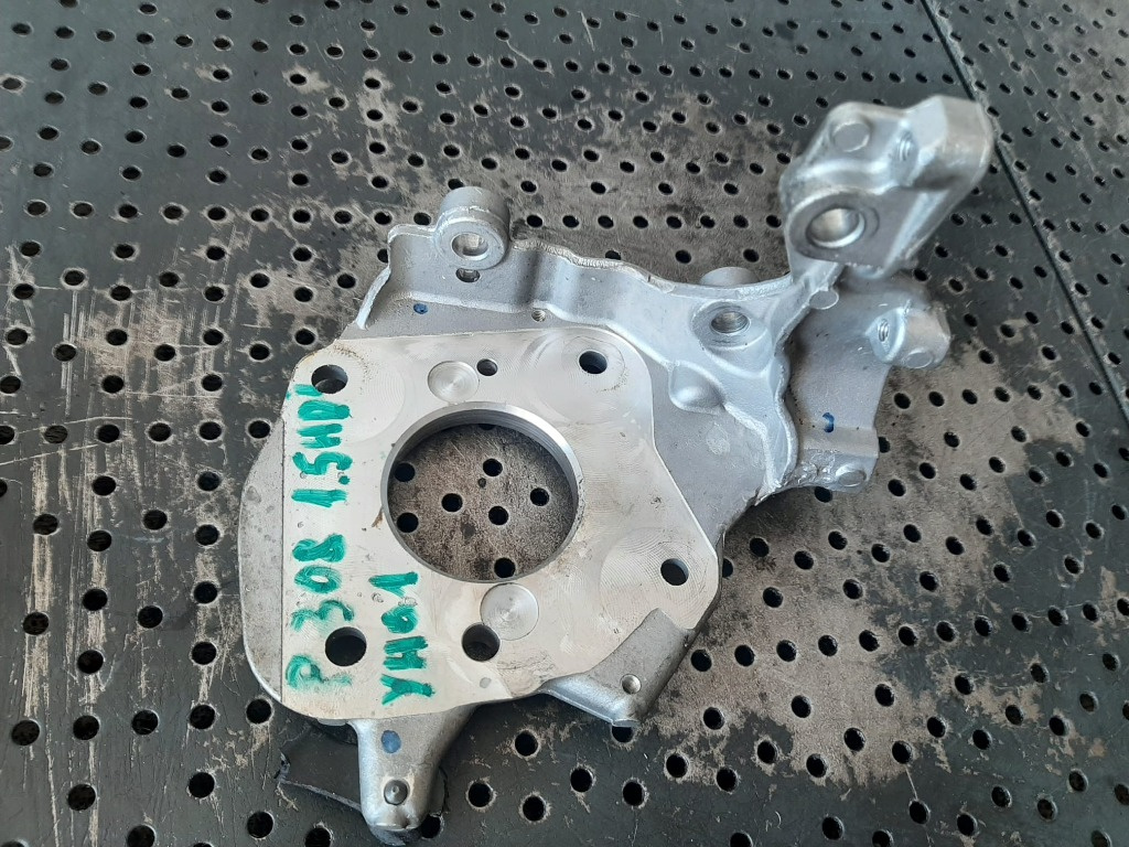 Suport pompa injectie 1.5 hdi yh01 peugeot 308 3008 citroen c5 9817304180