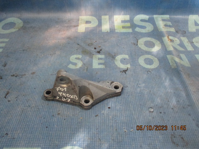 Suport pompa injectie BMW F01 740xd N57D30B; 7810698