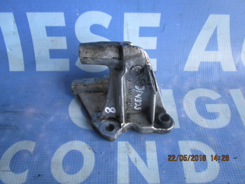 Suport pompa injectie Renault Scenic 1.9dci ; 8200193773