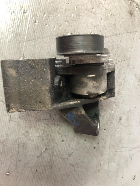 Suport pompa servo 1.5 crdi d4fa kia rio 2 cerato hyundai accent 3 getz