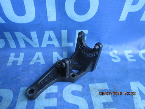 Suport pompa servo-directie Kia Carnival
