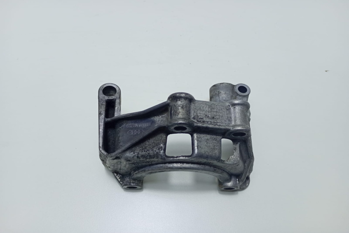 Suport Pompa servodirectie 06E145393E Audi A4 B7 [2004 - 2008]
