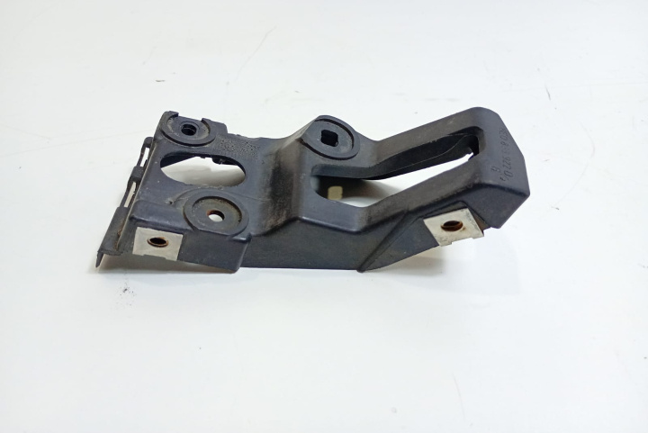 Suport prag dreapta 8E0853922D Audi A4 B7 [2004 - 2008]