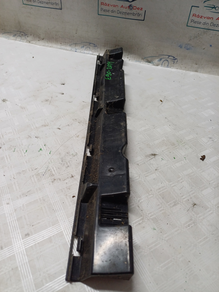 suport prag dreapta BMW Seria 3 E90 - Motorina 2011, -