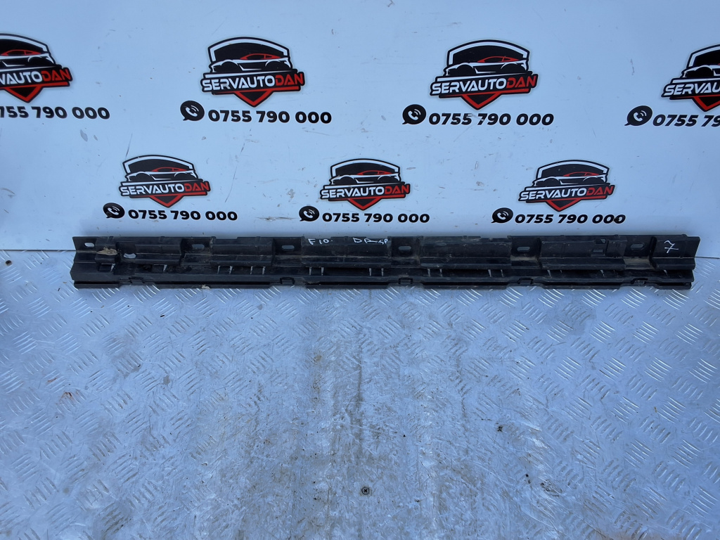 Suport prag dreapta BMW Seria 5 (2010-2017) [F10] 2.0 Motorina 2012, 7184778 / DREAPTA FATA