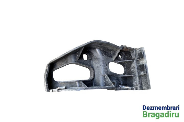 Suport prag dreapta Cod: 8E0853922D Seat Exeo [2009 - 2012] Sedan 2.0 TDI MT (143 hp) Cod motor: CAGA, Cod culoare: LW7X