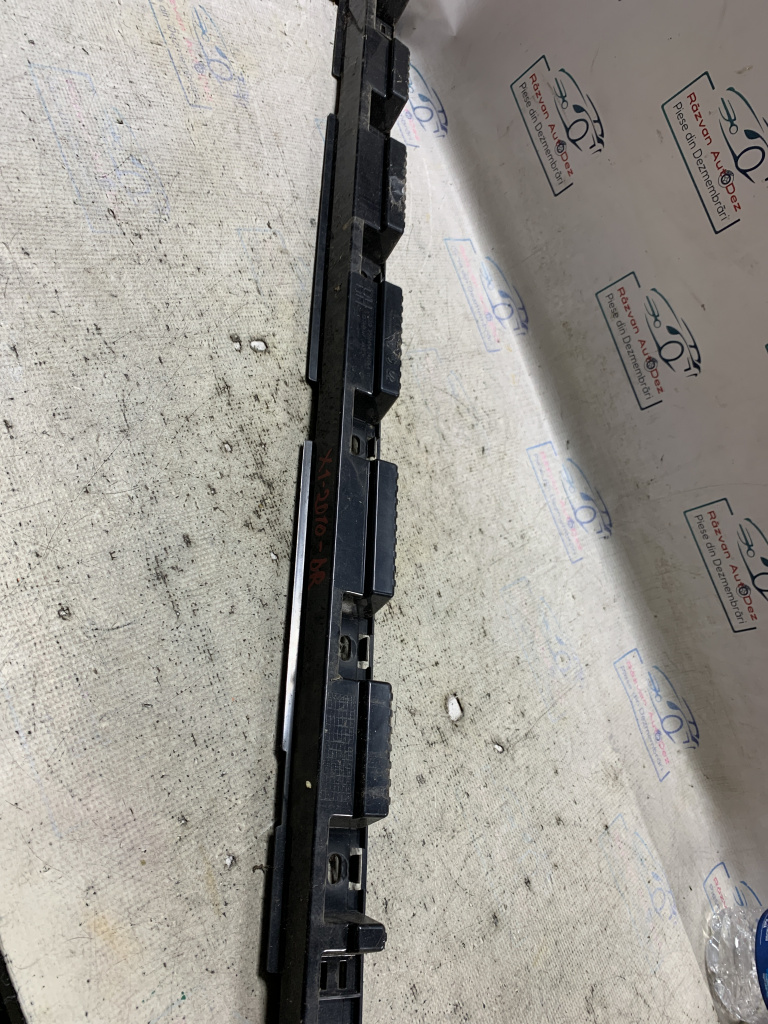 Suport prag dreapta fata BMW X1 - Motorina 2010, 2991494