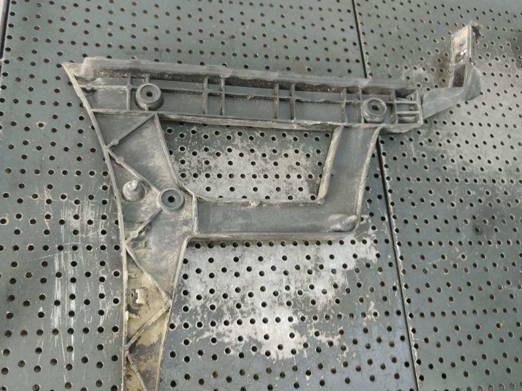 Suport prindere bara dreapta spate audi a4 b8 limuzina 8k5807454a