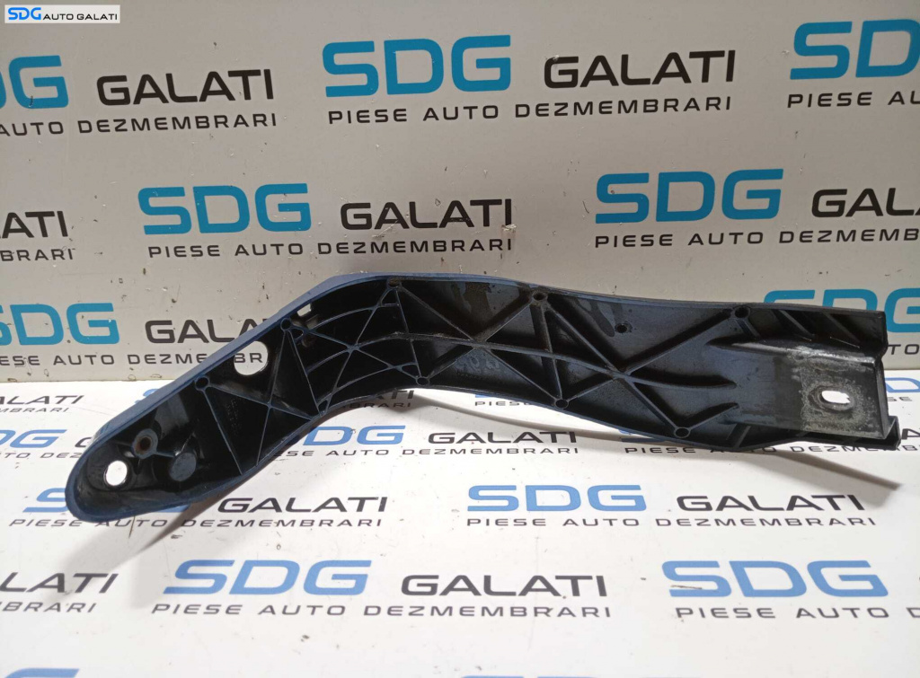 Suport Prindere Ghidaj Stanga pentru Bara Spoiler Fata Audi A4 B6 2001 - 2005 Cod 8E0821137 [M4871]