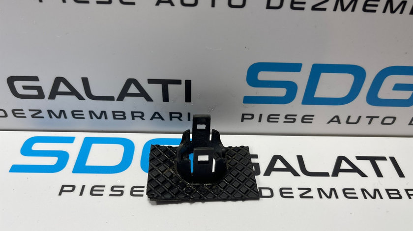 Suport Prindere Senzor Senzori Parcare Audi A8 2010 - 2017 Cod 3T0919491