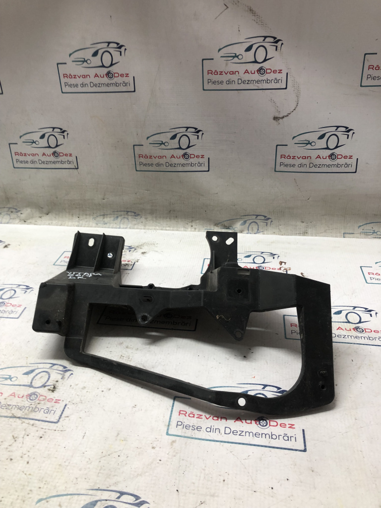 suport proiector dreapta Suzuki Vitara 2017
