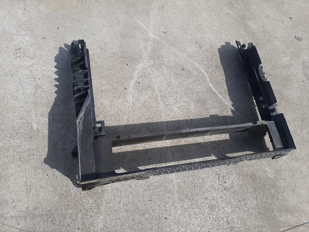 Suport radiatoare 3.0 d m57t bmw seria 5 e60 525 d 7788324-03