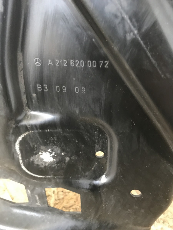 Suport radiatoare E Class W212 250 CDI sedan 2009 (A2126200072)