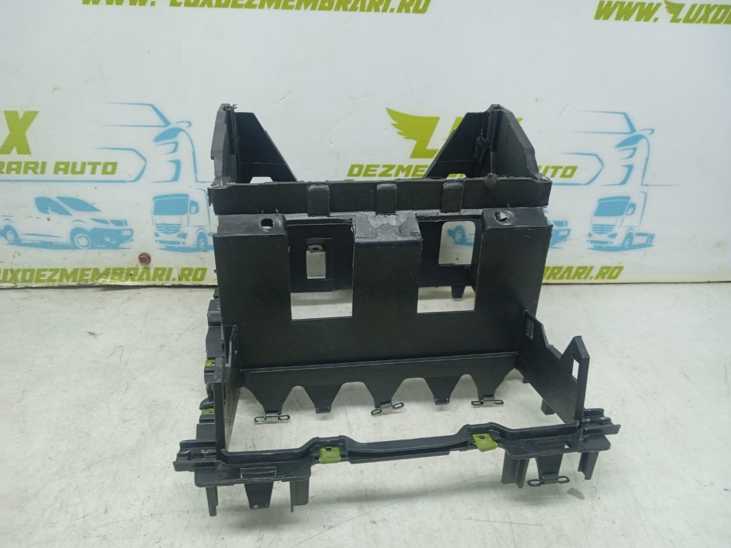 Suport radio 5k0858005 Volkswagen VW Golf 6 [2008 - 2015] 2.0 tdi CFH