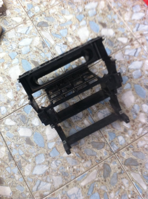 Suport radiocasetofon Audi A8 D2/4D [1994 - 1999] Sedan 4-usi 2.8 tiptronic (193 hp)