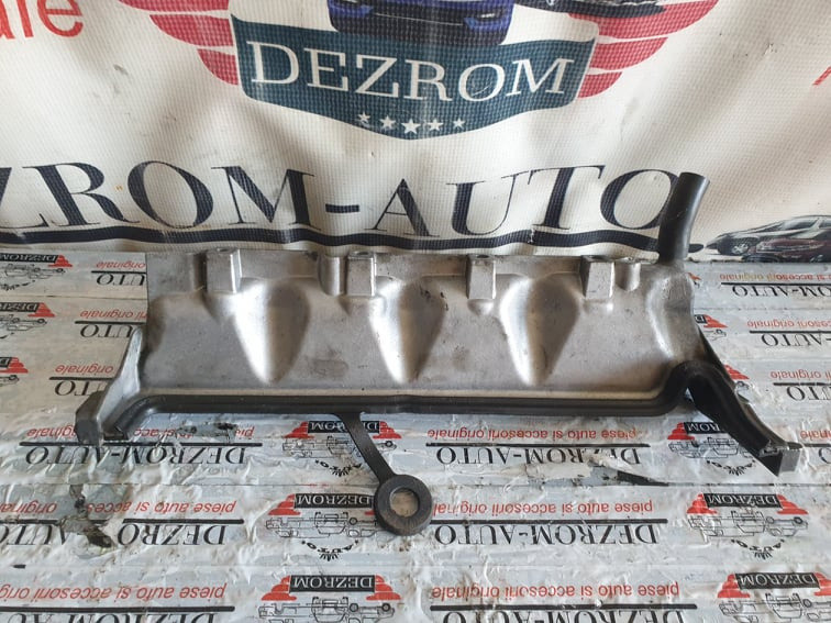 Suport rampa injectoare Opel Vivaro A 2.5 CDTI 146cp cod piesa : 8200397653