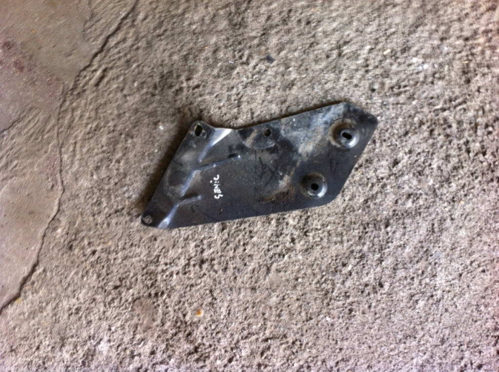 Suport Renault Scenic [facelift] [1999 - 2003] RX4 minivan 5-usi 2.0 16v MT 4WD (139 hp) I (JA0/1_) RX4