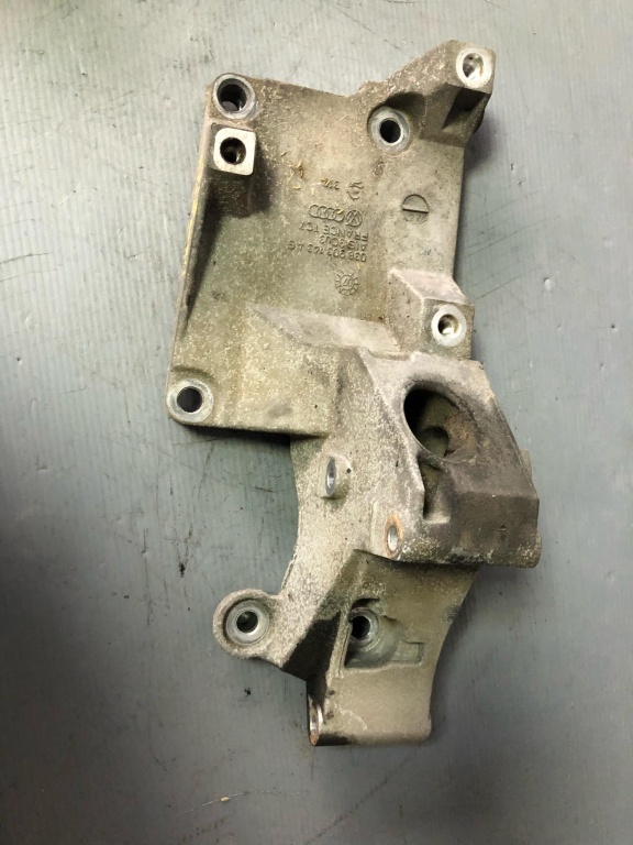Suport rola accesorii 1.4 tdi vw polo 9n 038903143