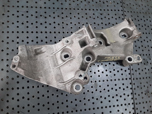 Suport rola accesorii 1.5 dci k9kn8 renault megane 3 kangoo clio 4 captur 8200669495