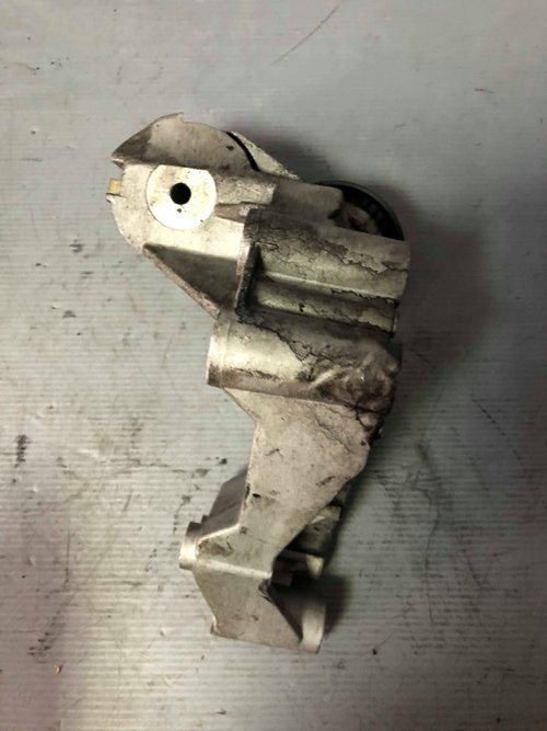 Suport rola accesorii 1.8 tdci f9da ford focus 1 h1s40-6a228ad