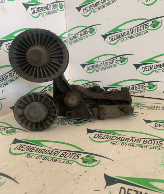 Suport rola accesorii Opel Zafira A [1999 - 2003] Minivan 5-usi 2.0 DTI MT (101 hp)