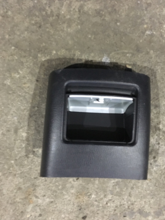 Suport scrumiera spate Mazda 6 GG [2002 - 2005] Liftback 2.0 MZR-CD MT (136 hp) SPORT RF5C