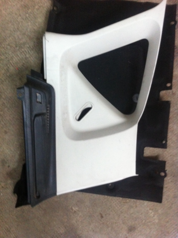 Suport si ornament dreapta Mercedes-Benz A-Class W169 [2004 - 2008] Hatchback 5-usi A 180 CDI Autotronic (109 hp) 200 CDI