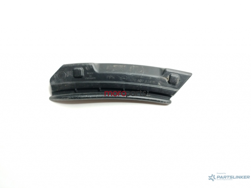 Suport spoiler dreapta spate Volkswagen Touran (1T3) 2.0 TDI CFHC 2012 VOLKSWAGEN TOURAN (1T3) [ 2010 - 2015 ] OEM 1T0807838B