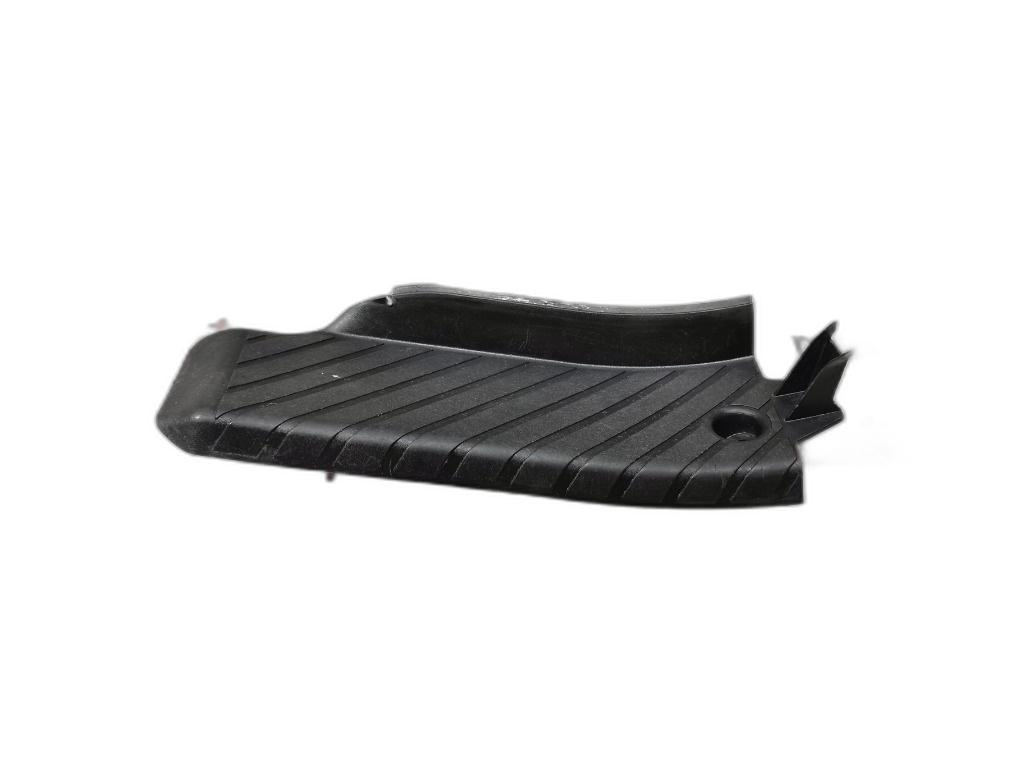 Suport sprijin picior Audi A4 B6 (8E2) Sedan 2003 1.9 TDI OEM 8E1864777