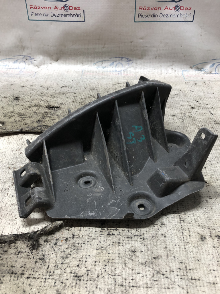Suport stânga bara spate Audi A3 2010