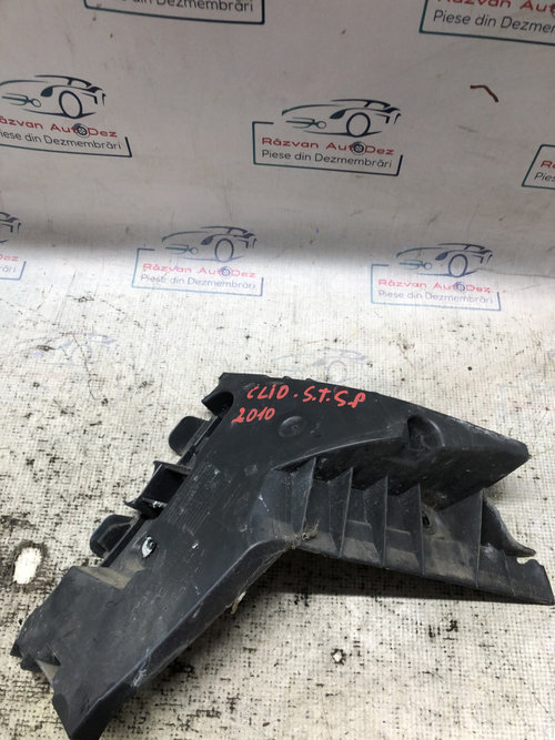 Suport stânga bara spate Renault Clio 3 2010, 8200290037