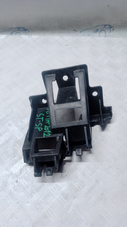 Suport stânga bara spate Volkswagen Jetta - Motorina 2012, 5C6807393A