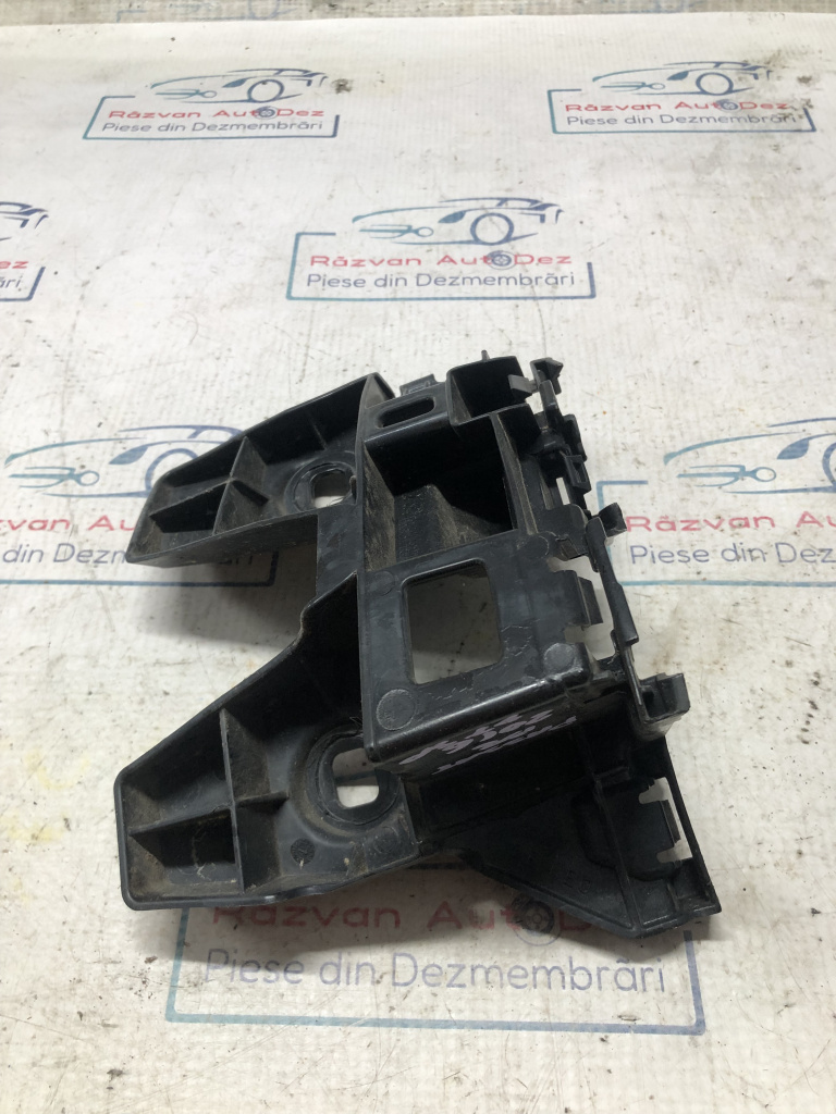 Suport stânga bara spate Volkswagen Passat B8 1.6 2016, 3G9807483A