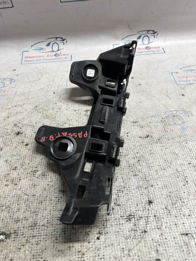 Suport stânga bara spate Volkswagen Passat B8 2015, 3G5807483