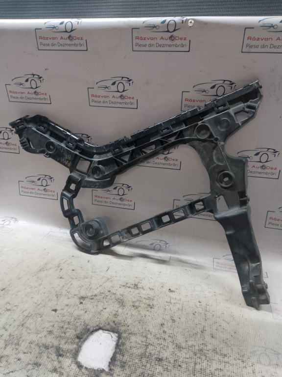 Suport stânga bara spate Volkswagen Passat B8 2016, 3G0807393