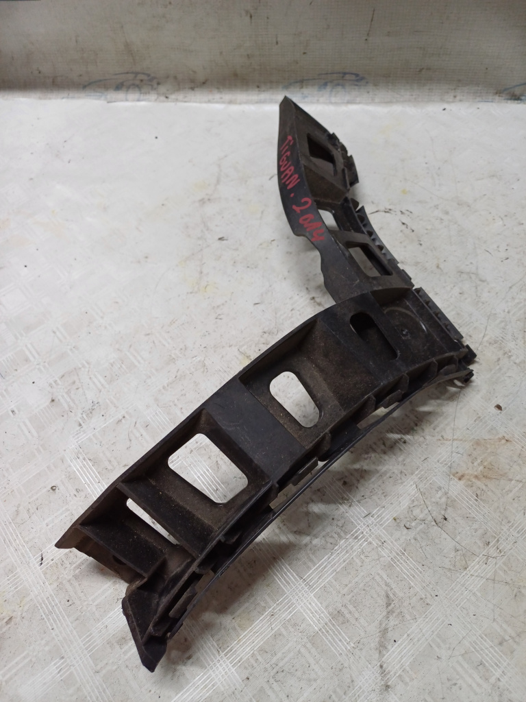 Suport stânga bara spate Volkswagen Tiguan - Motorina 2014, 5N0807393A
