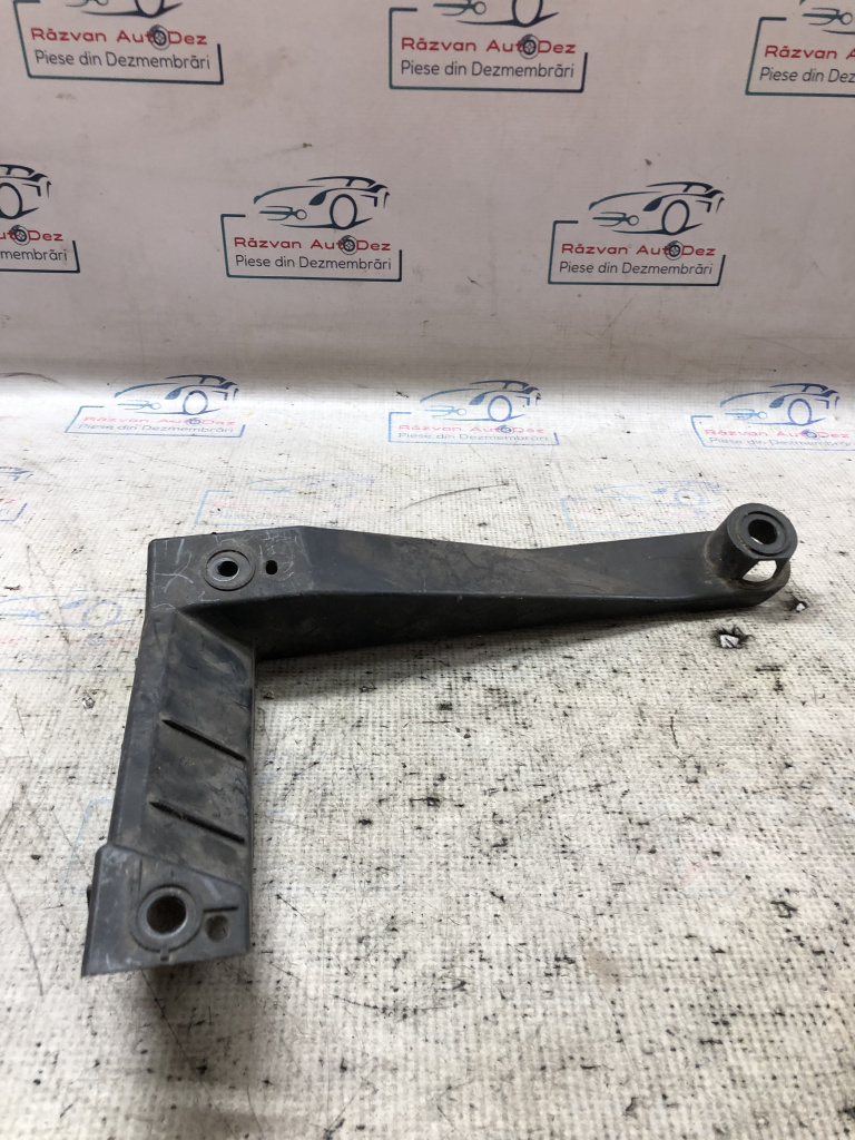 Suport stânga bara spate Volkswagen Touareg 2010, 7L6807852