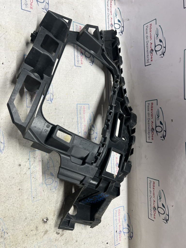 Suport stânga bara spate Volkswagen Touareg 2012