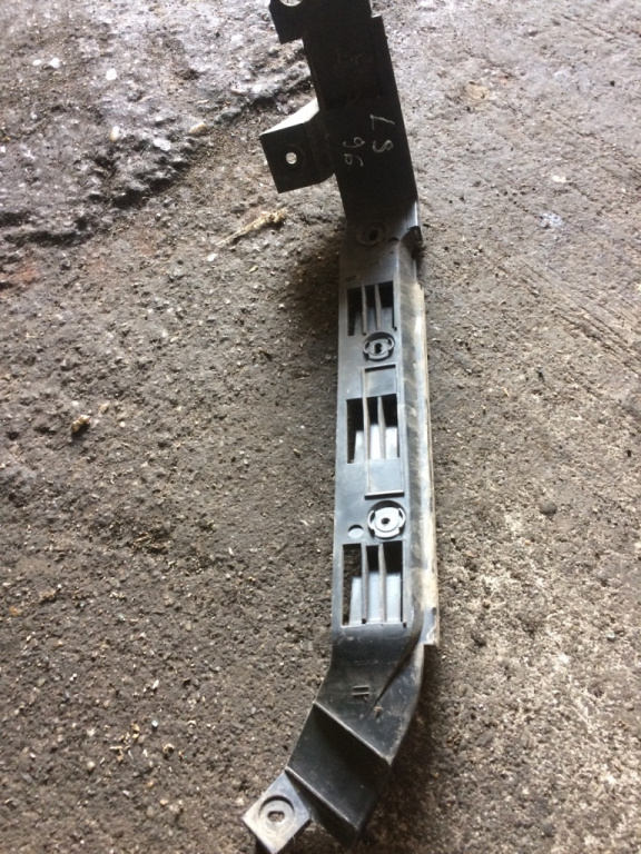 Suport stanga bara spate Volkswagen VW Bora [1998 - 2005] Sedan 1.9 TDI MT (150 hp) (1J2)