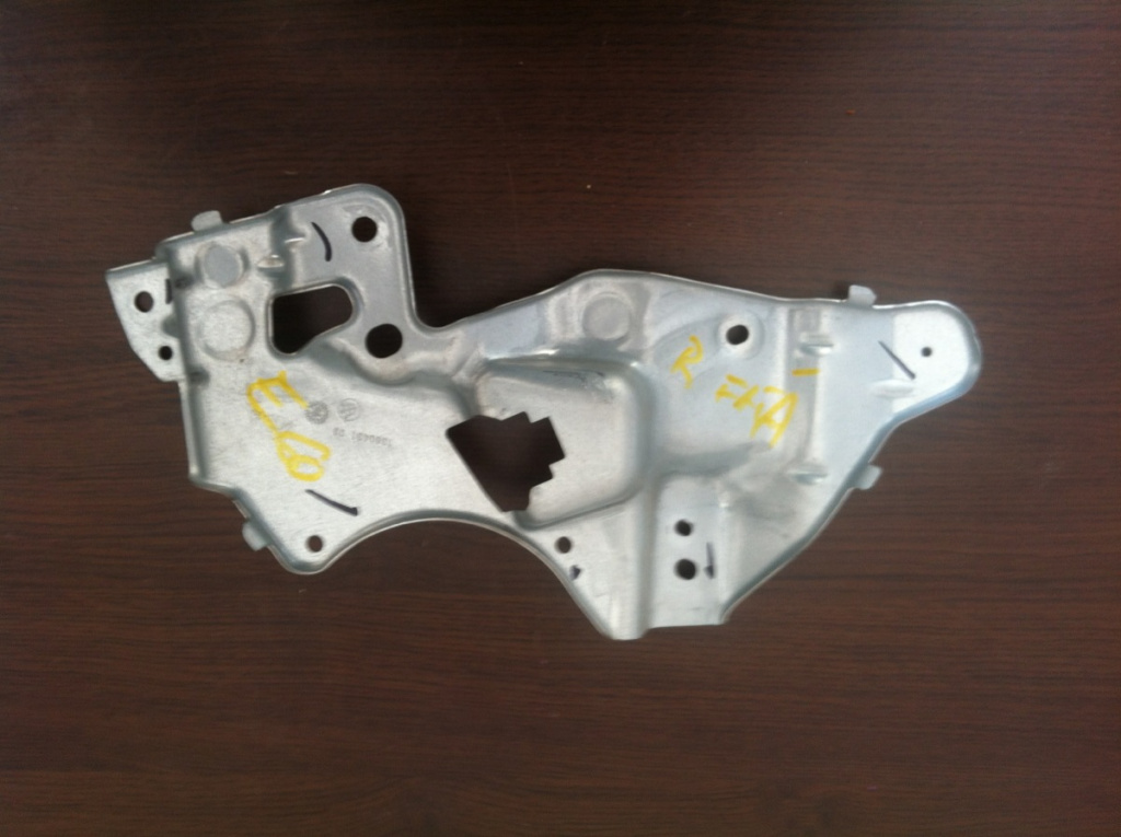 Suport tabla fata usa dreapta fata BMW Seria 5 E60/E61 [2003 - 2007]