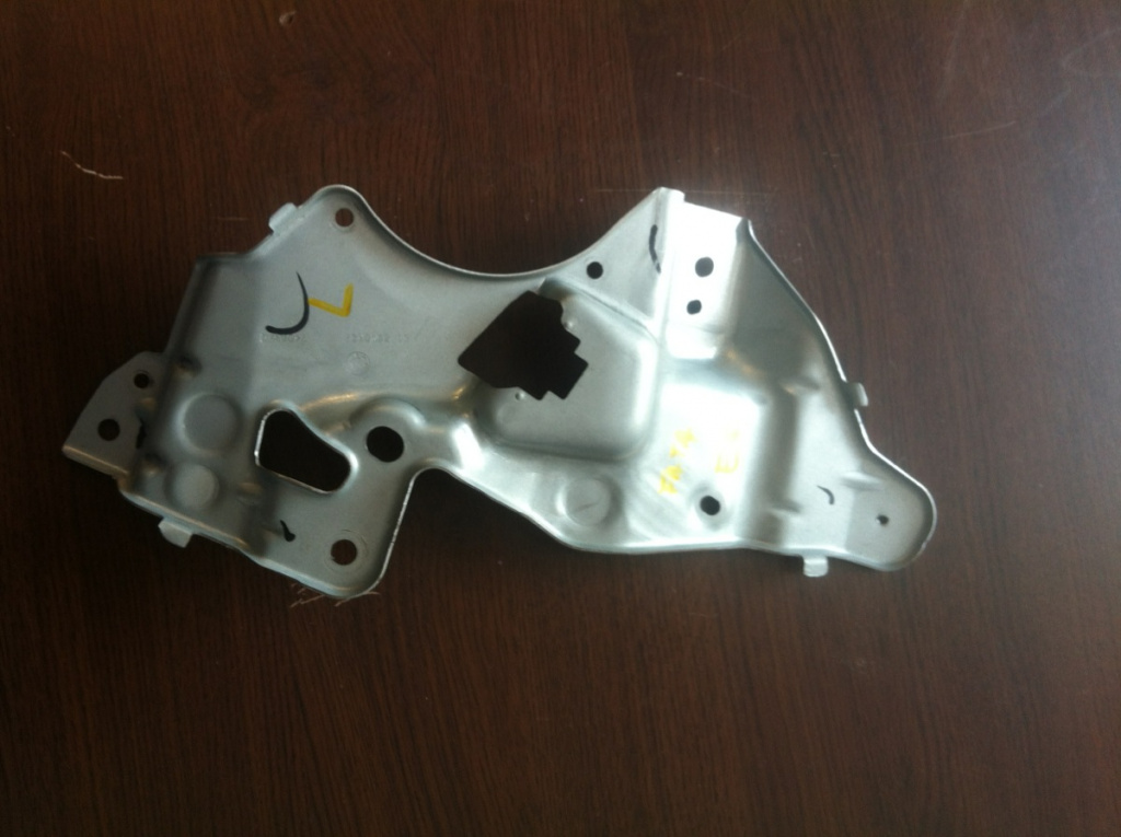 Suport tabla fata usa stanga fata BMW Seria 5 E60/E61 [2003 - 2007]