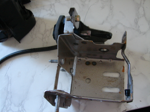 Suport tabla sub volan Ford Ka [1996 - 2008] Hatchback 3-usi 1.3 MT (50 hp) (RB_)